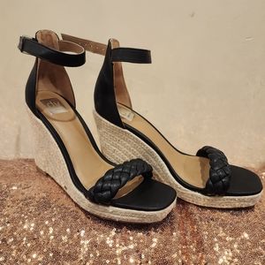 Dolce Vita BRAND NEW espadrilles